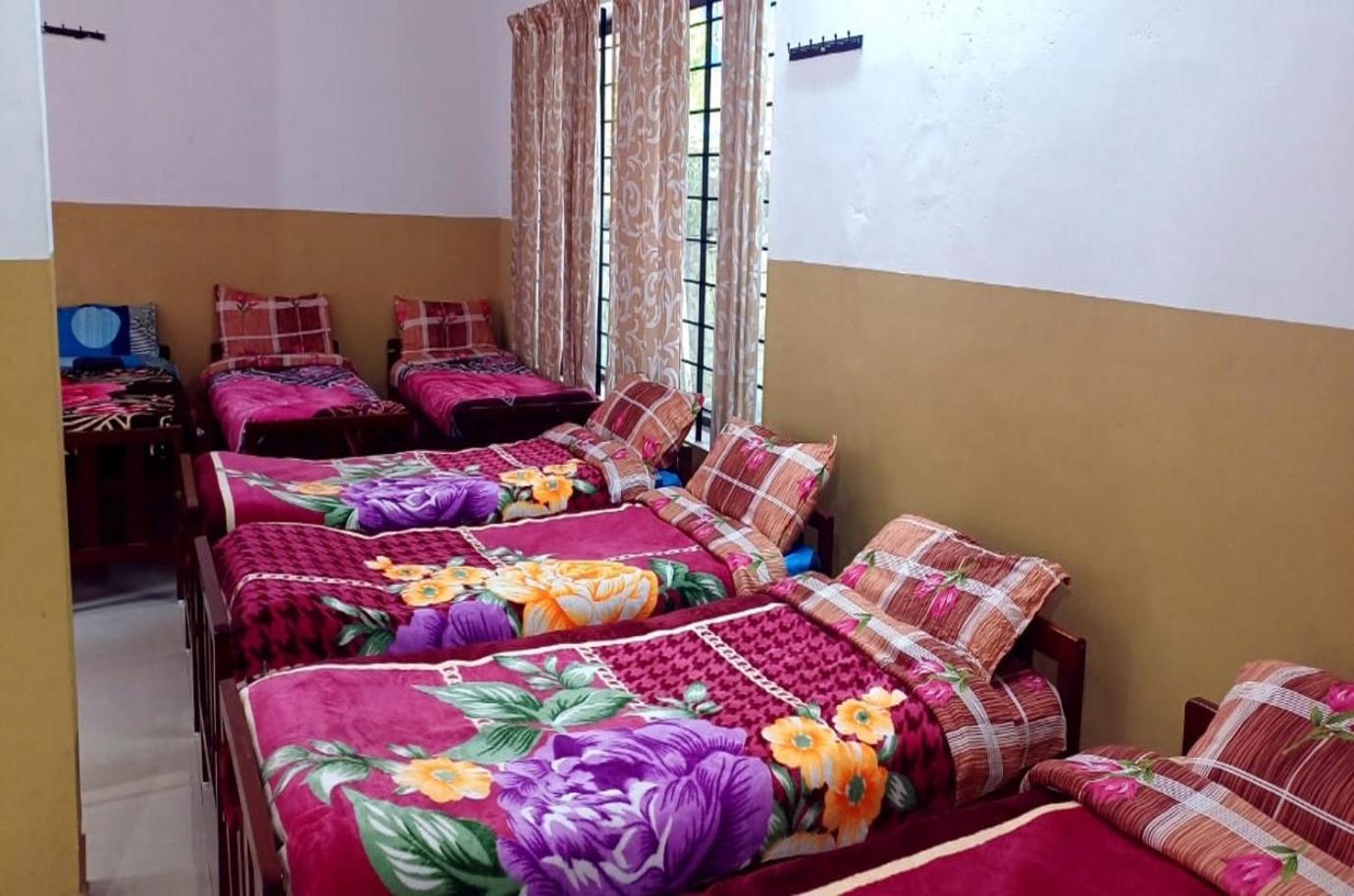 Ac Mist Hotel Munnar Exterior photo