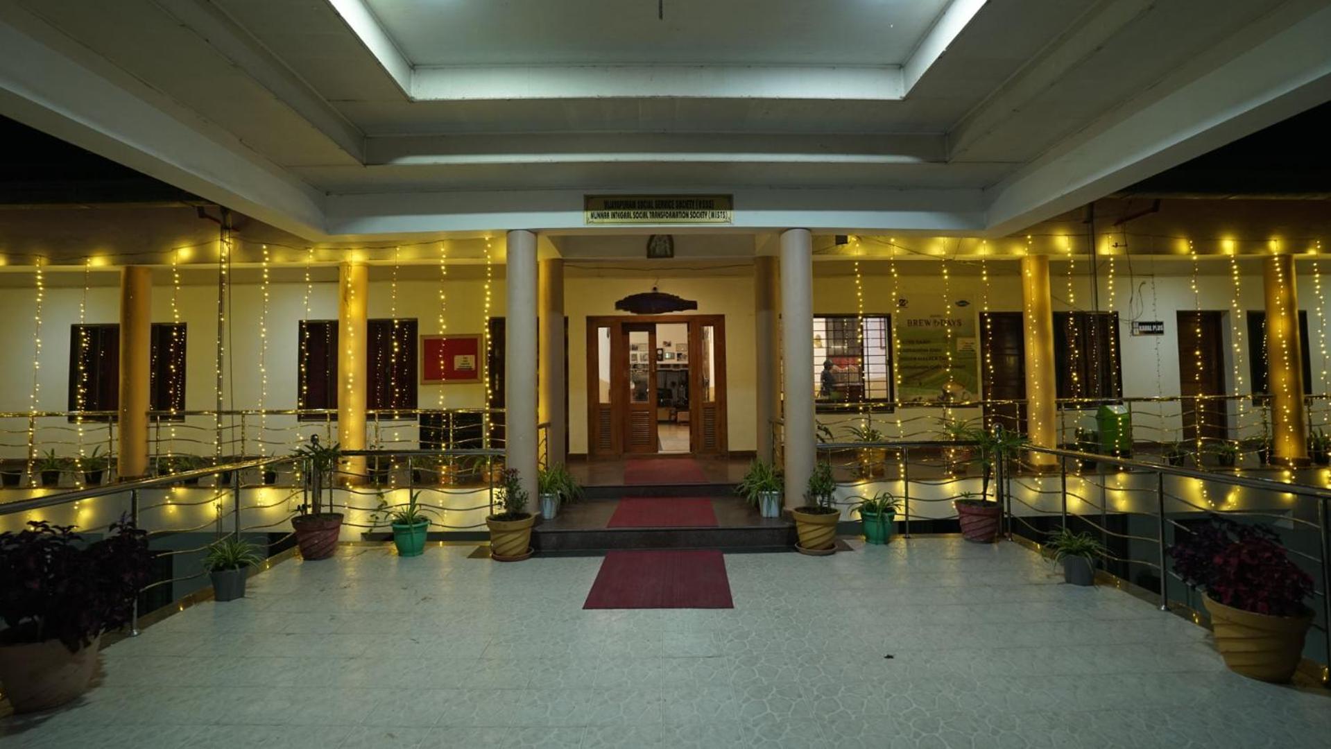 Ac Mist Hotel Munnar Exterior photo