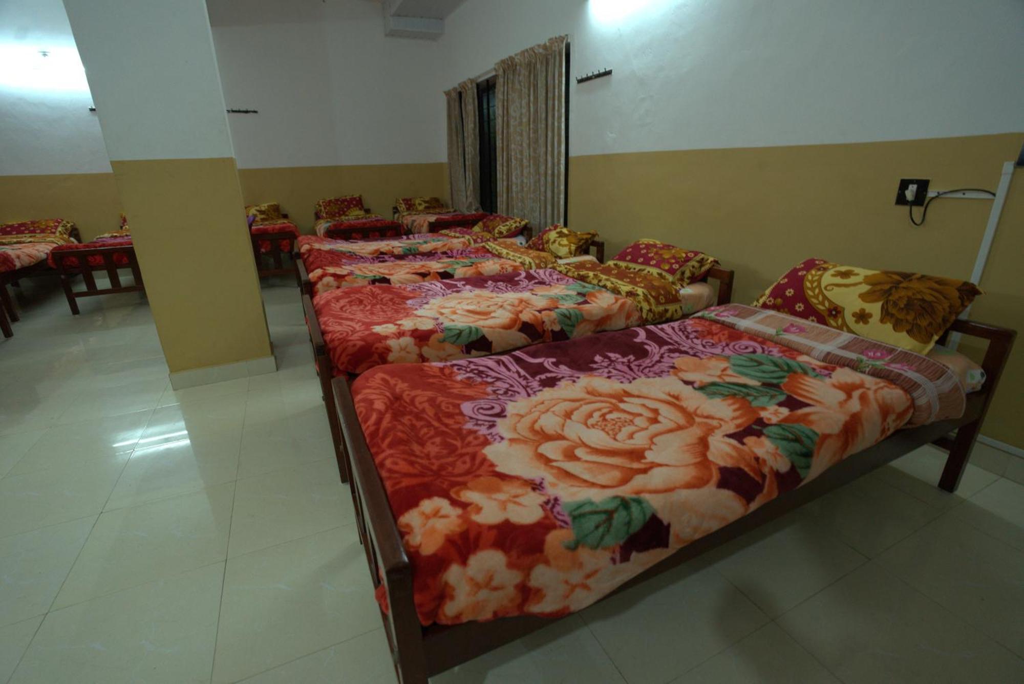 Ac Mist Hotel Munnar Exterior photo